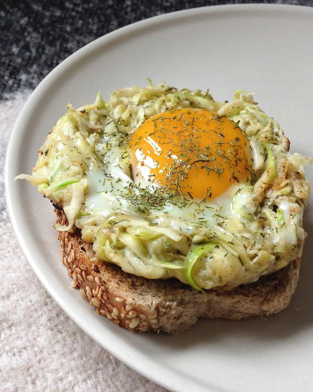 Zucchini Egg Toasts