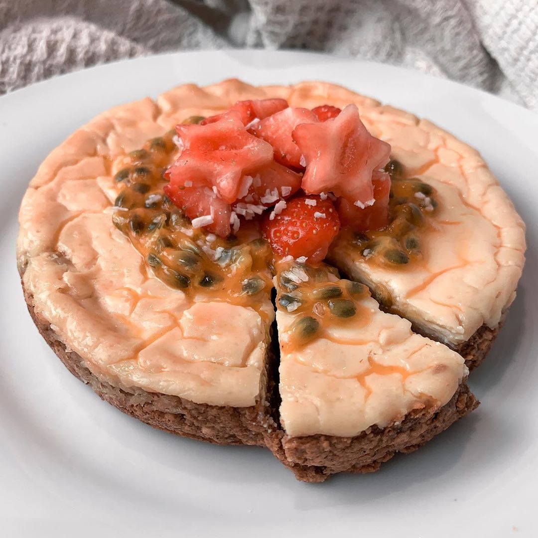 Giant Single Serve Baked Vanilla Protein Cheesecake