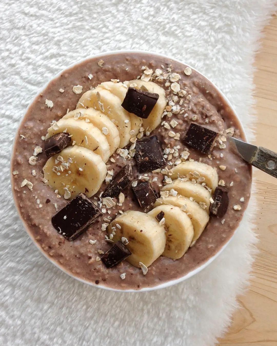 Chocolate Banana Coconut Overnight Oats