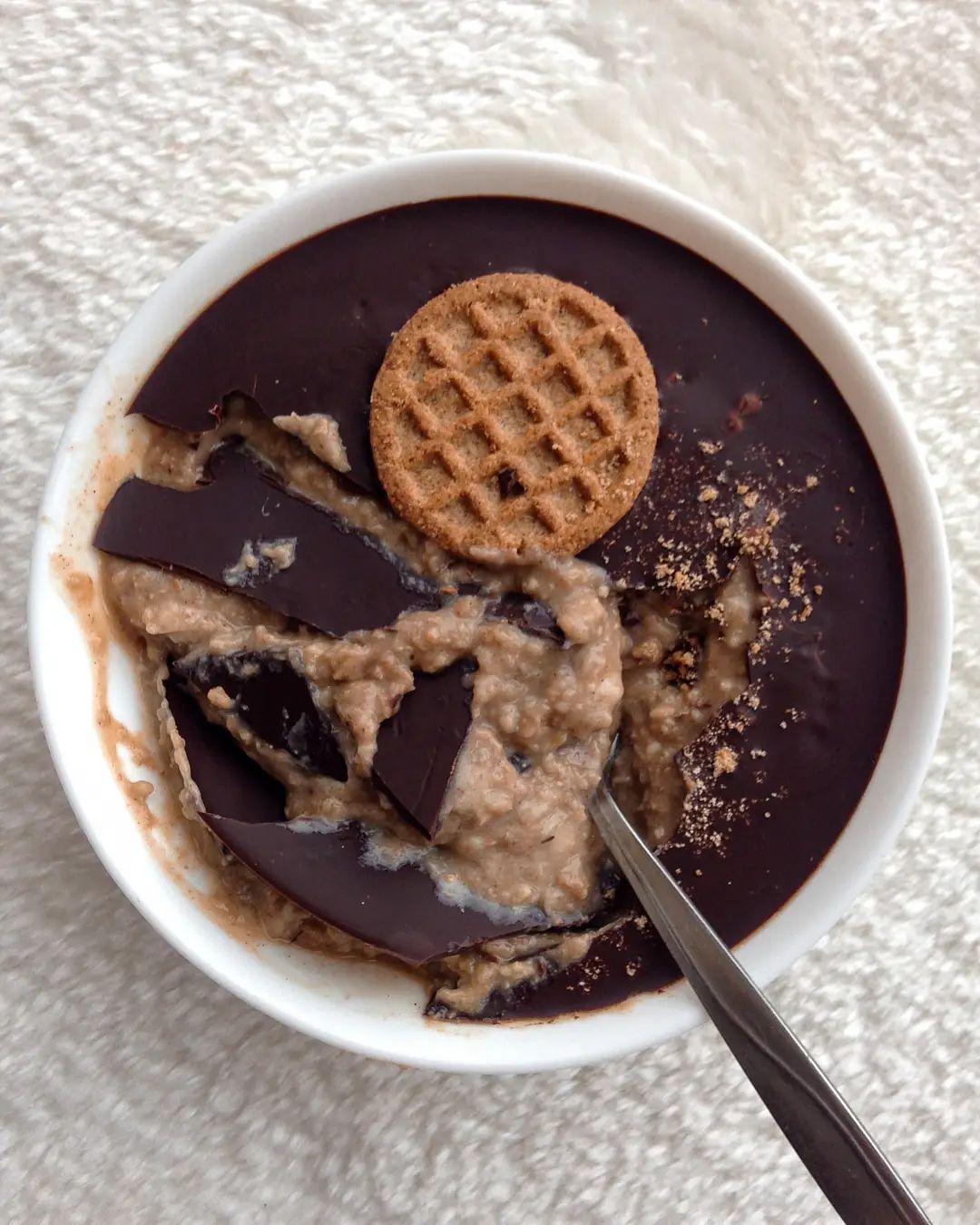 Salted Caramel Overnight Oats with Chocolate Shell