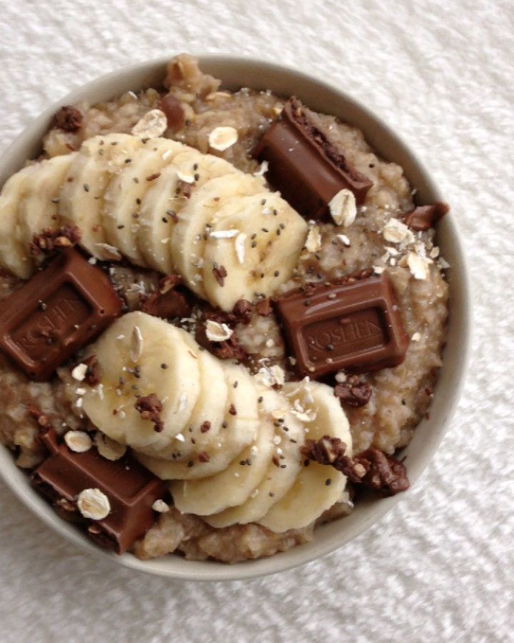 Banana & Chocolate Salted Caramel Oatmeal Delight