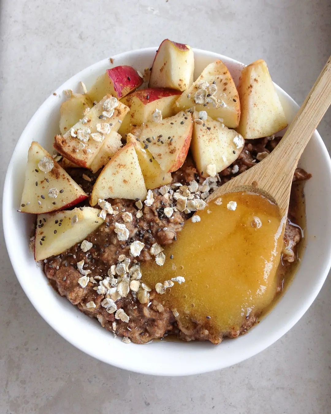 Apple Cinnamon & Honey Oatmeal Delight
