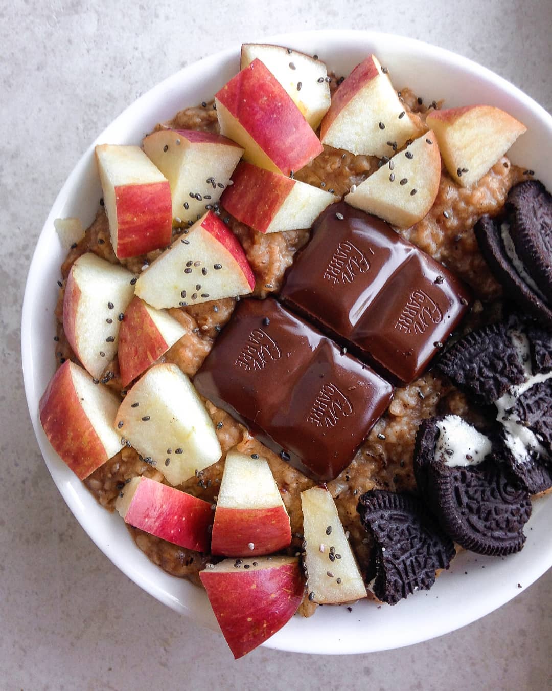 Apple, Chocolate & Oreos Oatmeal Delight