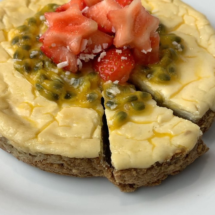 Giant Single Serve Baked Vanilla Protein Cheesecake