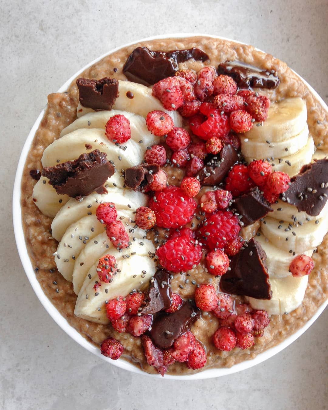Banana & Berry Chocolate Oatmeal Delight