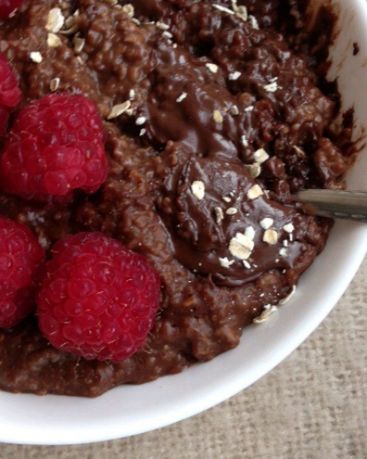 Raspberry Chocolate Oatmeal Delight