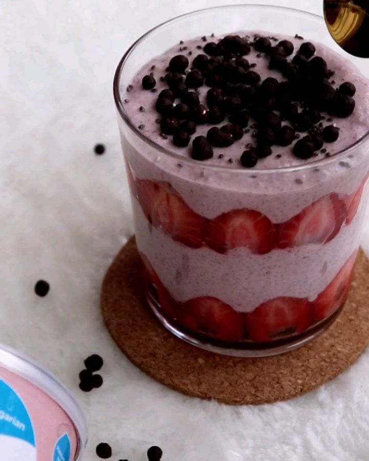 Strawberry Pudding with Chocolate Pearls