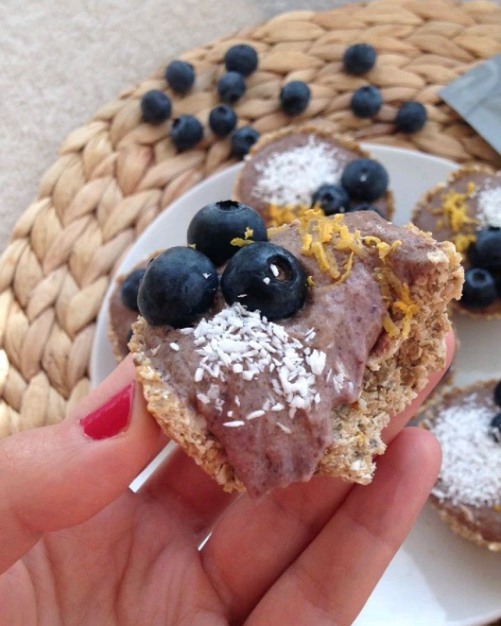 Blueberry, Lemon & Chia Mini Pies