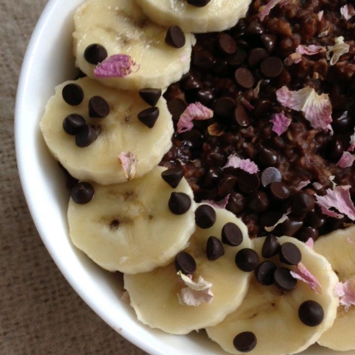 Banana, Chocolate & Roses Oatmeal