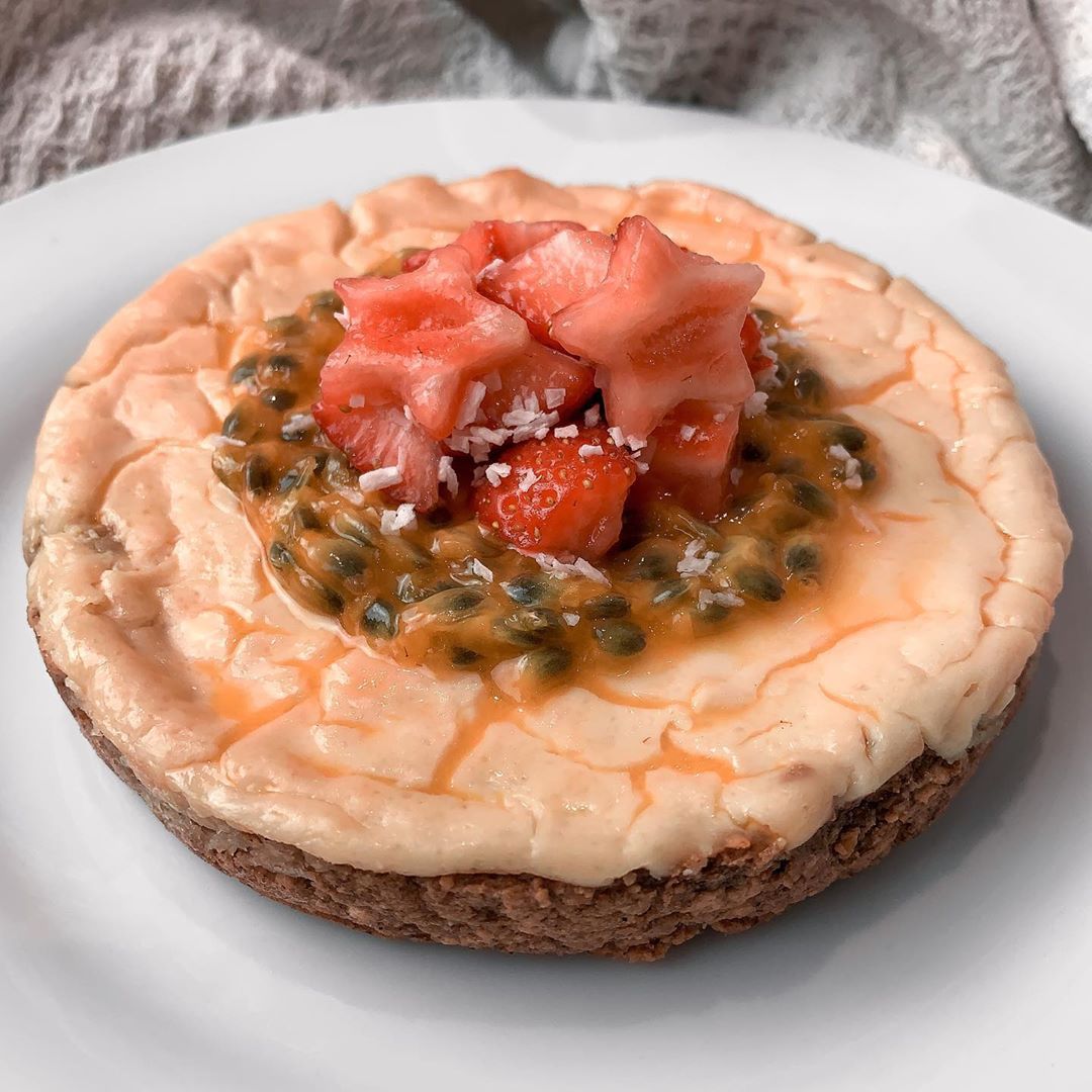 Giant Single Serve Baked Vanilla Protein Cheesecake