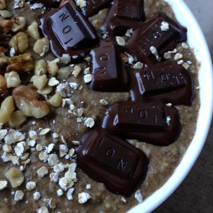 Chocolate Walnut Oatmeal Delight