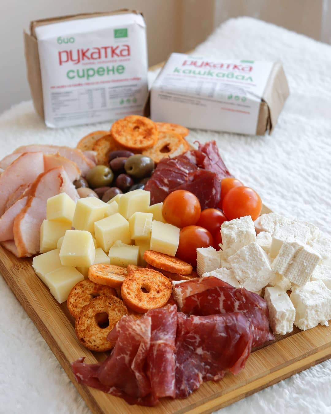 Charcuterie Cheese Board Assembly