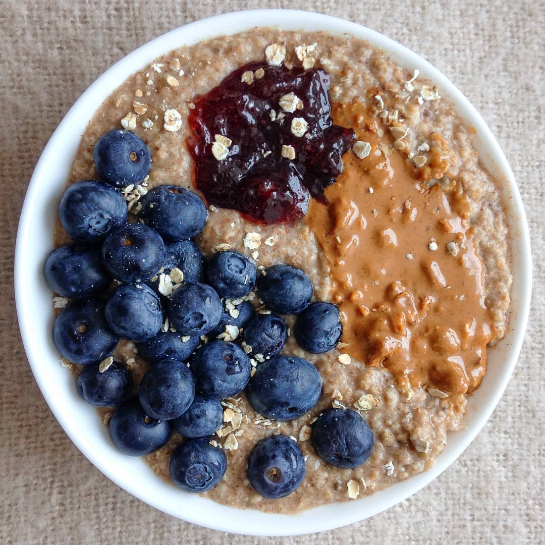 Peanut Butter & Jelly Blueberry Oatmeal