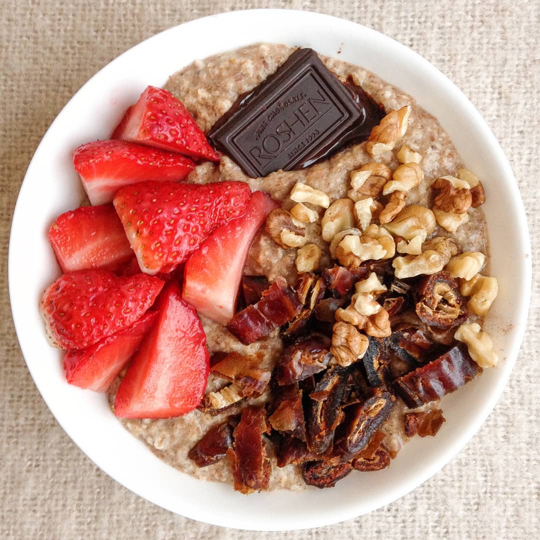 Strawberry Chocolate Date Walnut Oatmeal Delight