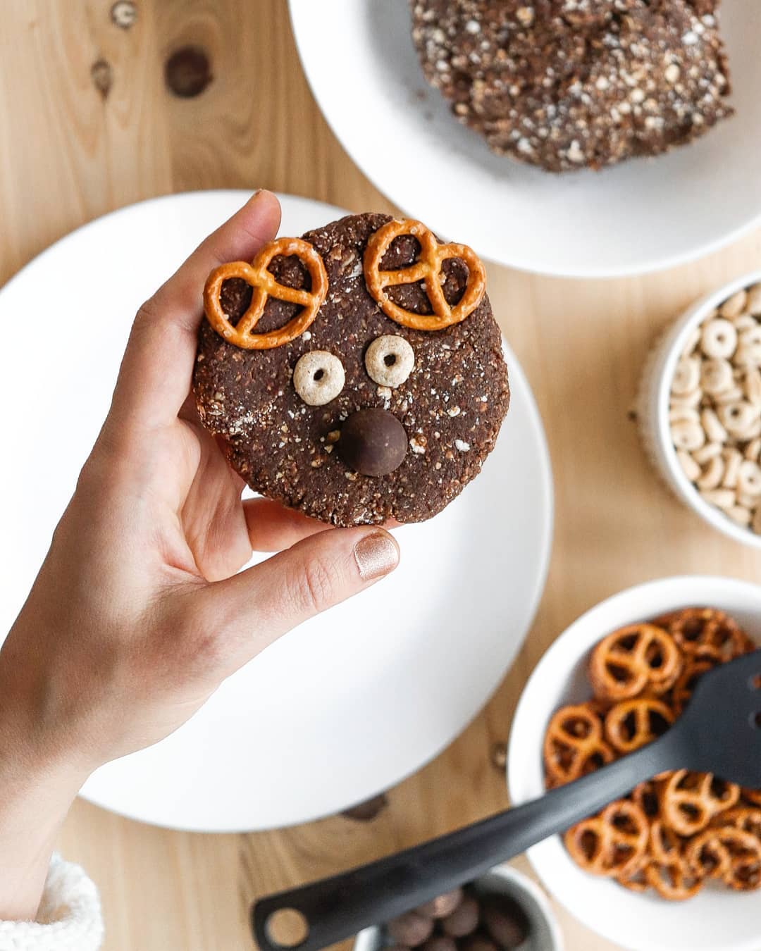 No-Bake Chocolate Reindeer Cookies
