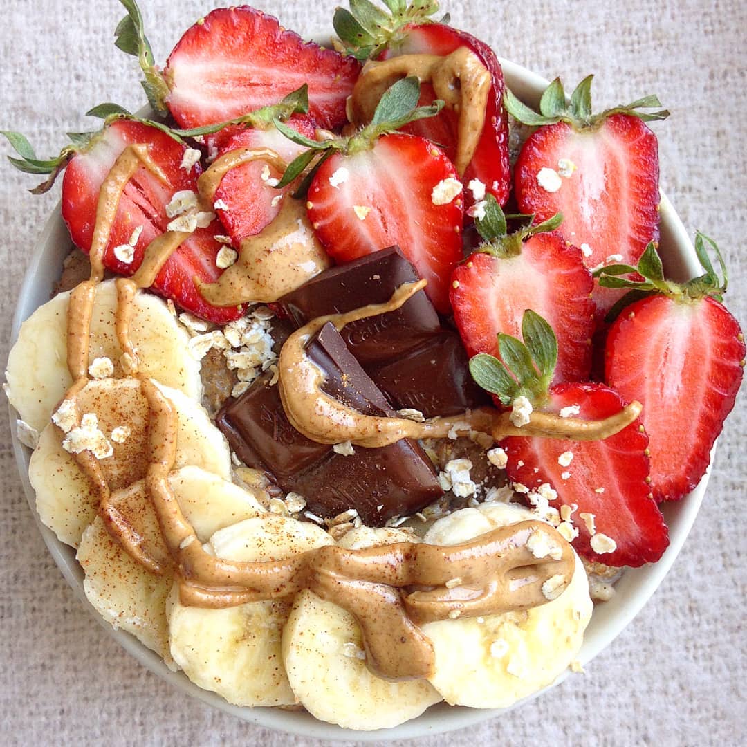 Banana Strawberry Chocolate Peanut Butter Oatmeal