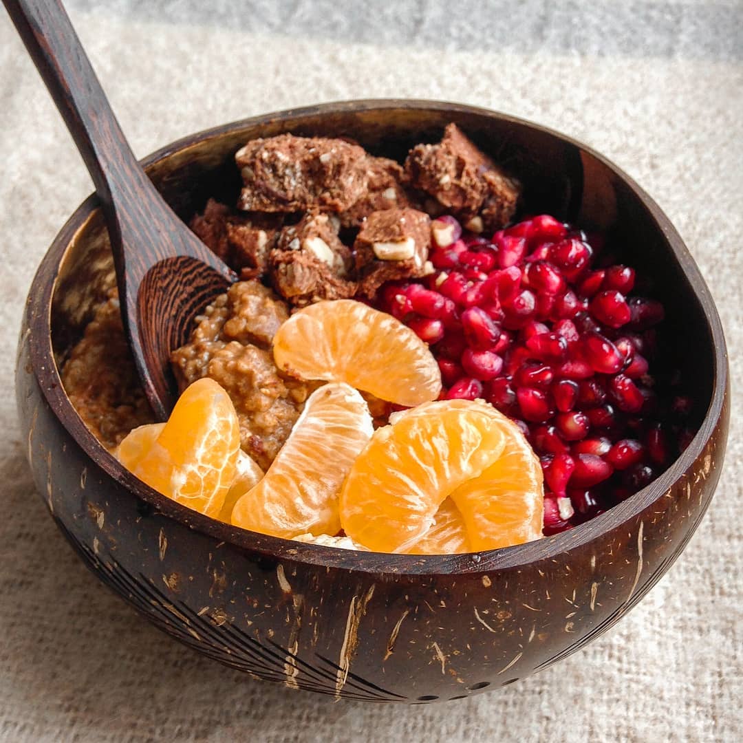 Chocolate Cookie & Fruits Oatmeal Delight