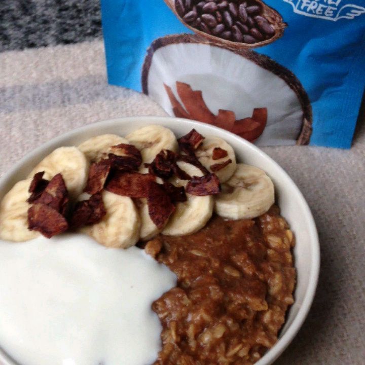 Cocoa Banana Crunch Granola Oatmeal