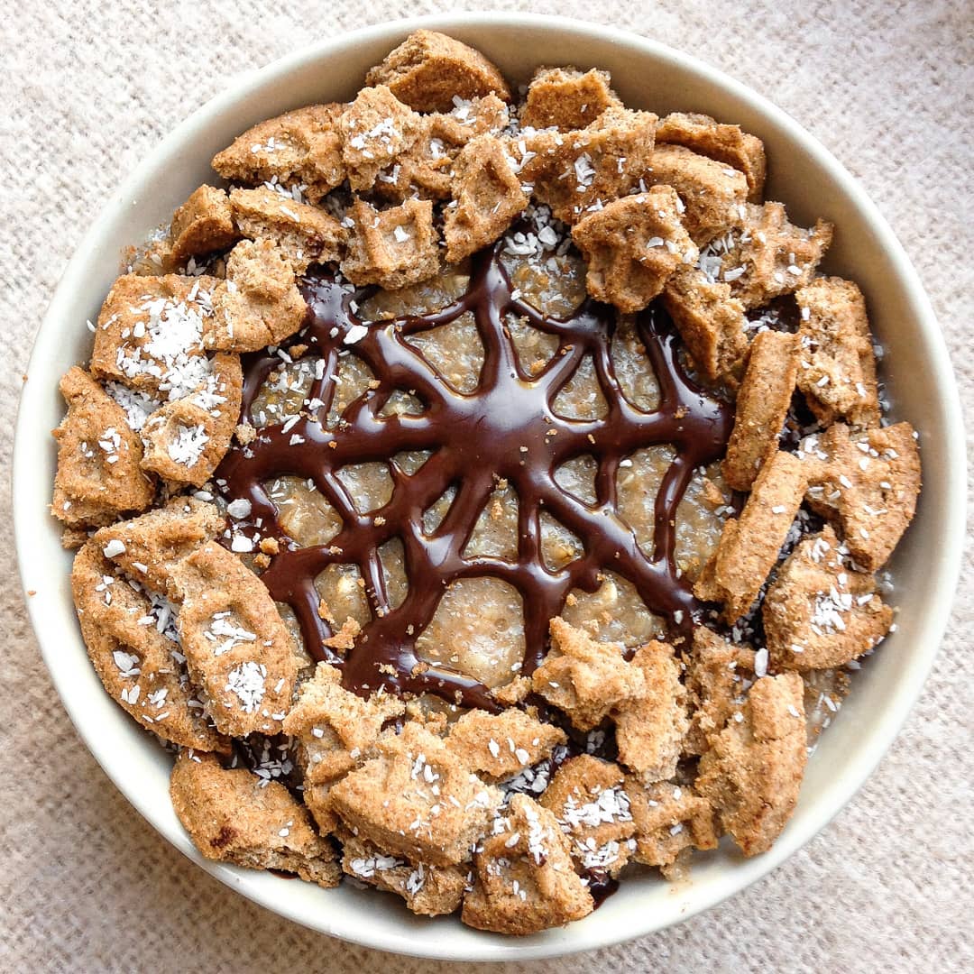Chocolate Spiderweb Oatmeal