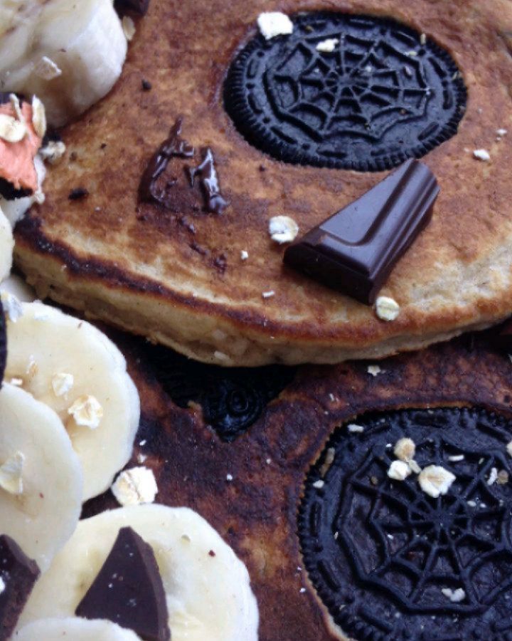 Oreo & Banana Pancakes