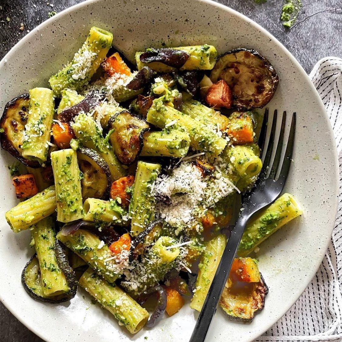 Kale Pesto Pasta with Roasted Veggies