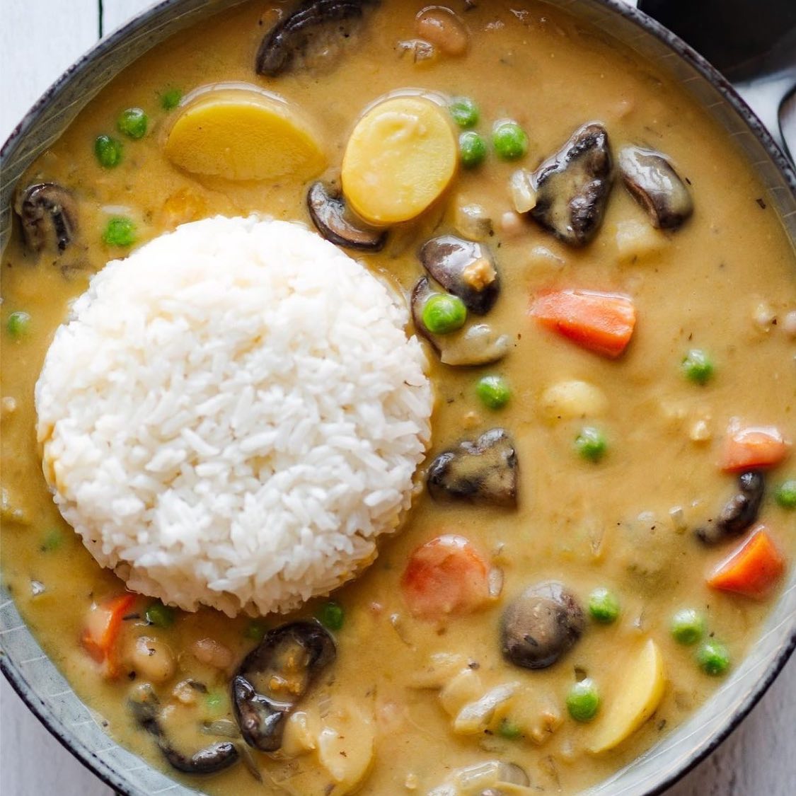 White Bean Mushroom Stew with Potatoes