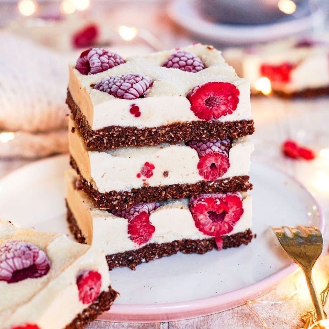 No-Bake Vegan Raspberry Cheesecake