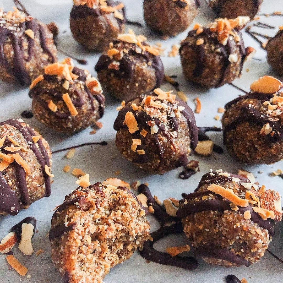 Coconut Almond Date Bliss Balls