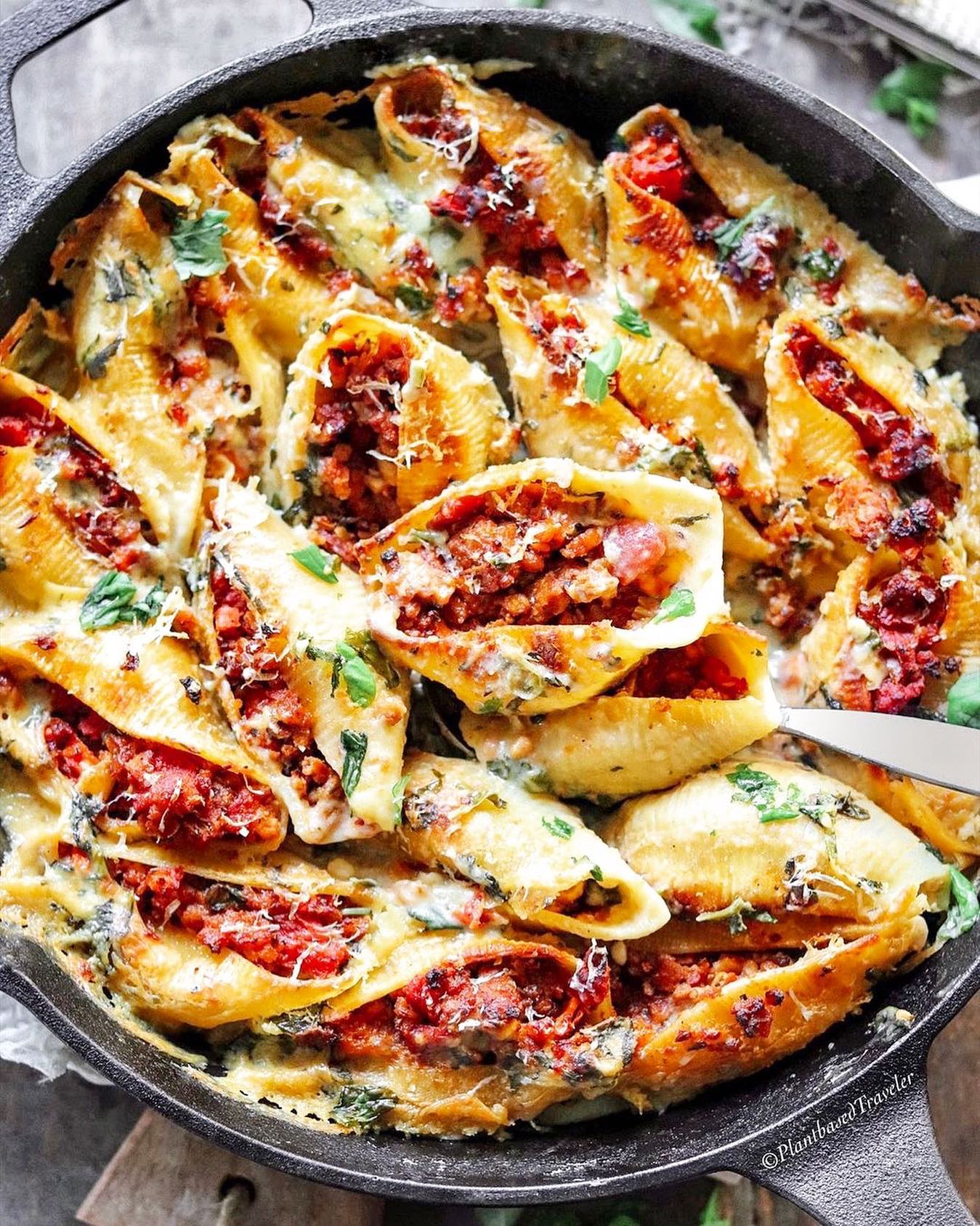 Lasagna Stuffed Shells in Creamy Spinach Cheese Sauce