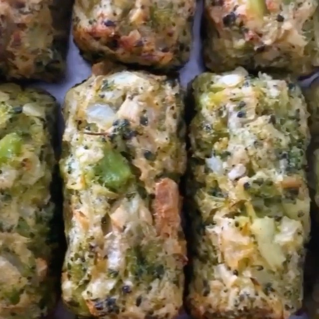 Low-Waste Broccoli Tater Tots