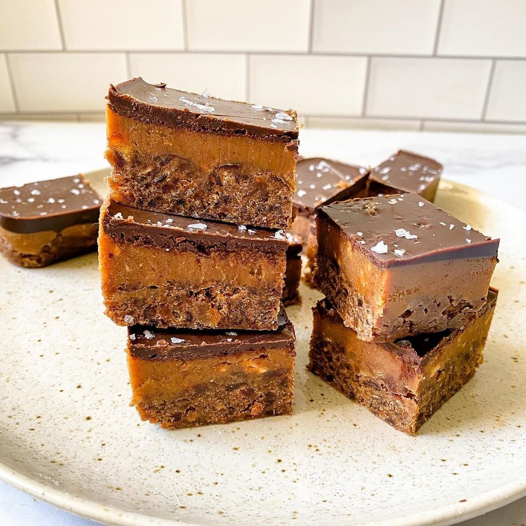Vegan No-Bake Milky Way Bars