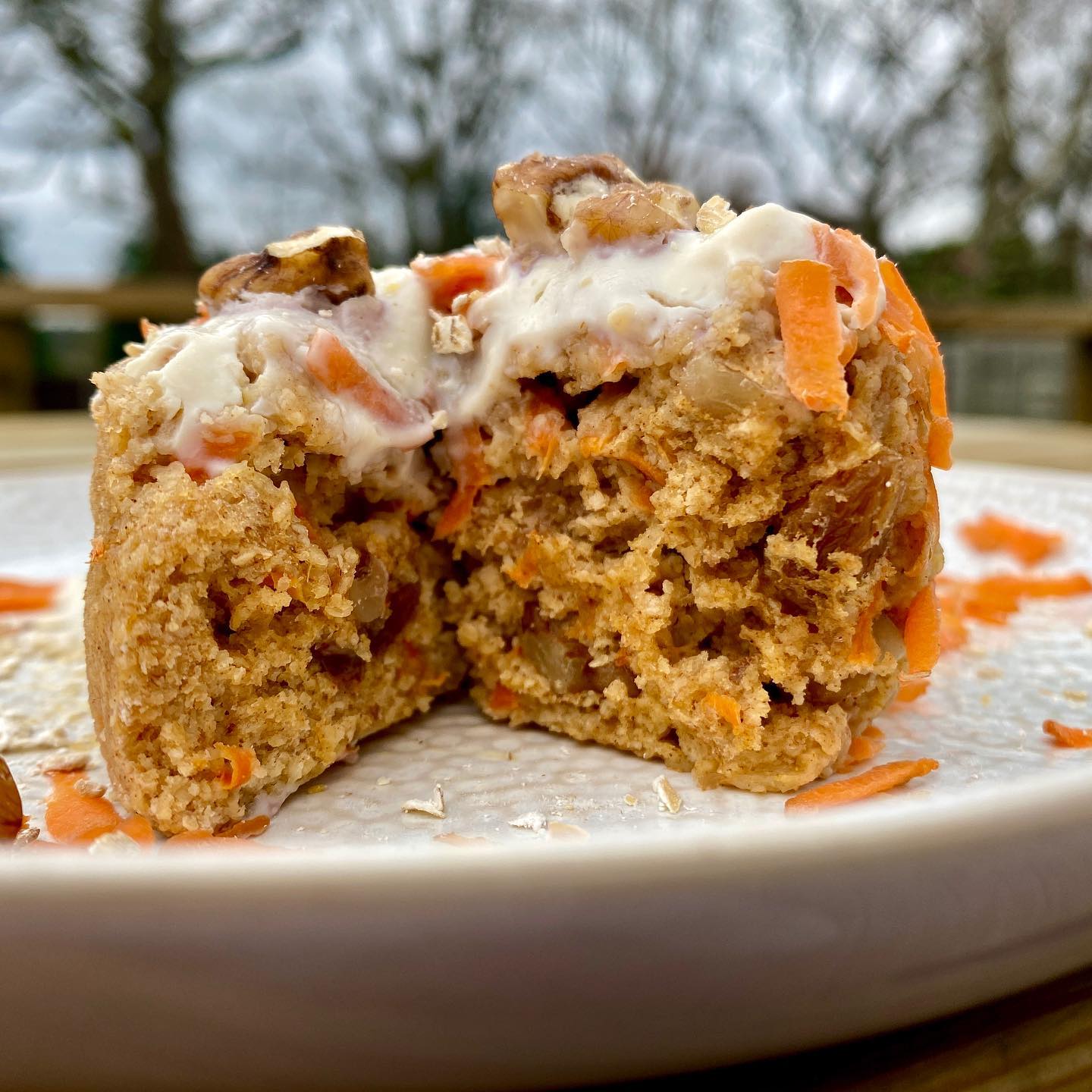 Carrot Cake Baked Oats in a Mug