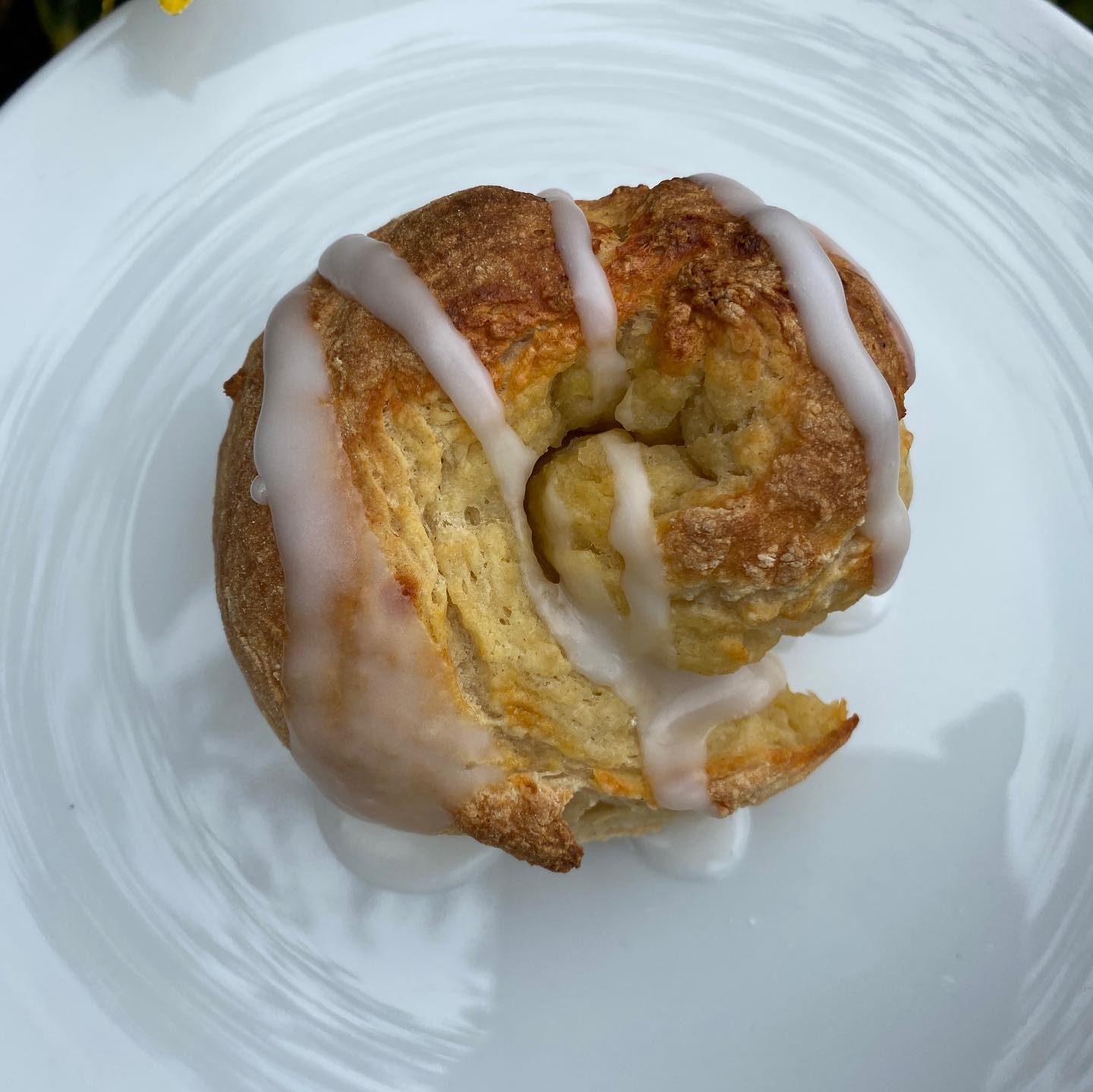 Lemon Drizzle Bread Roll