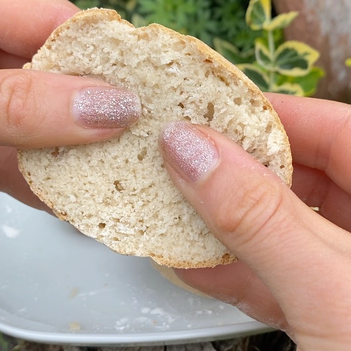 Super Easy Homemade Bread Rolls