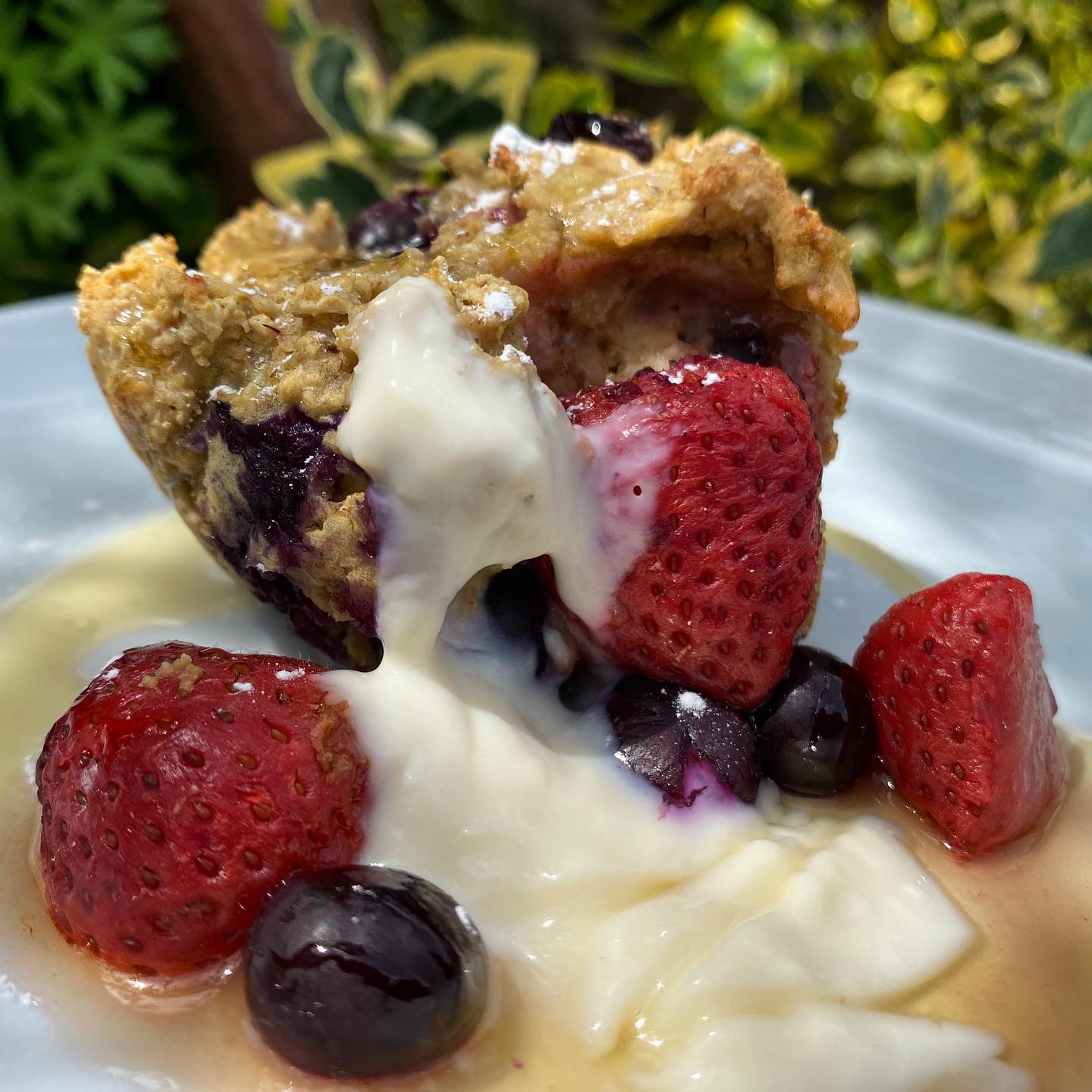 Strawberry and Blueberry Baked Oats