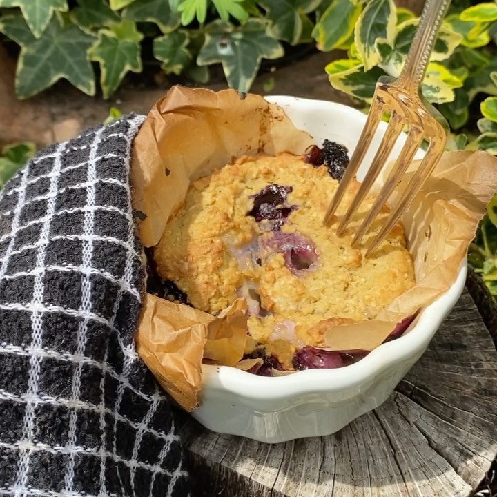 Blueberry Cheesecake Baked Oats