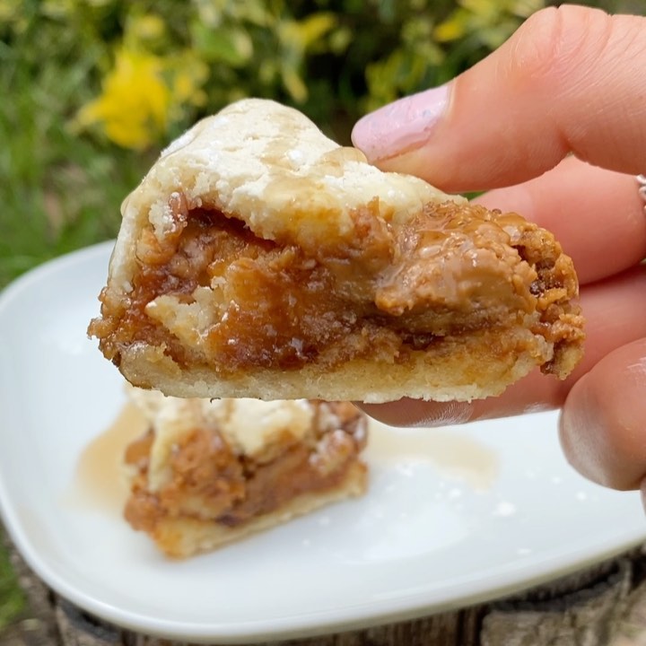 Warm Biscoff Rolls