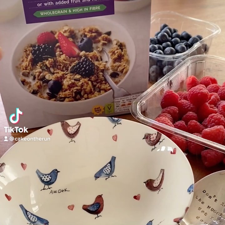 Granola with Berries and Almond Milk