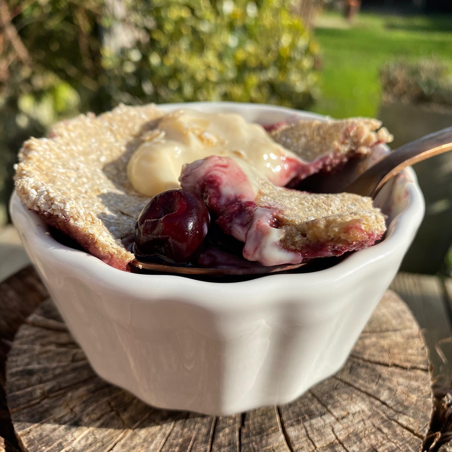 Single Serve Cherry Pie with Baked Oats