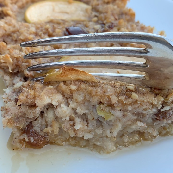 Apple Pie Baked Oats