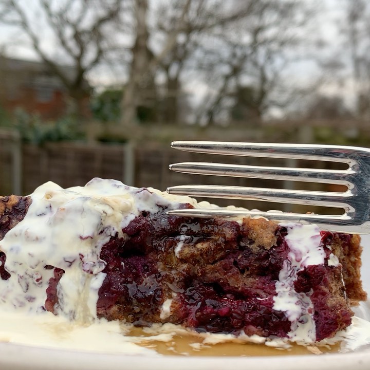 Healthy Blackberry Baked Oats
