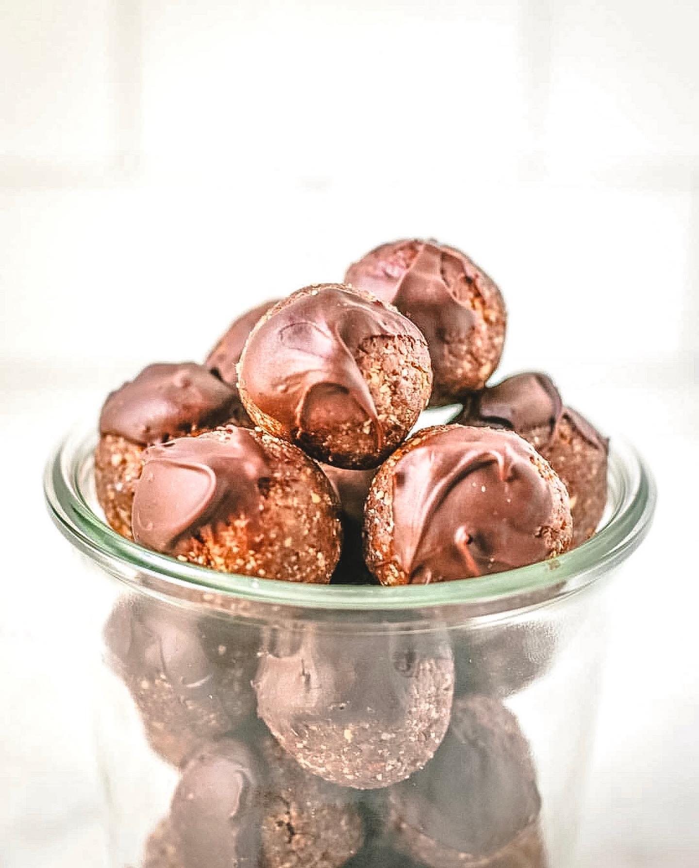 Nut-Free Chocolate Protein Bites