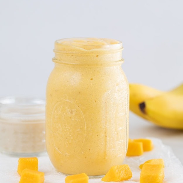 Refreshing Mango Banana Smoothie