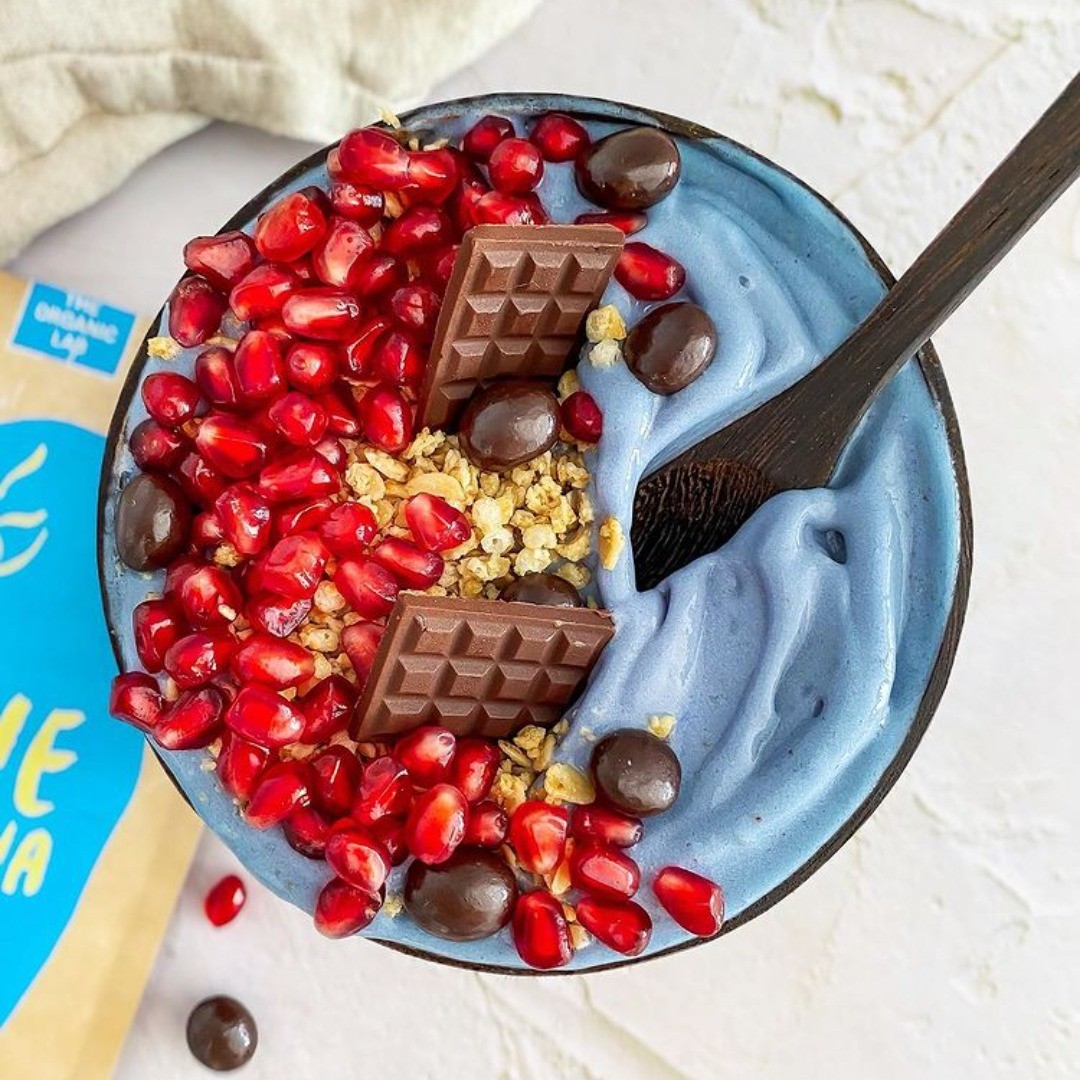Blue Spirulina Banana Papaya Smoothie Bowl