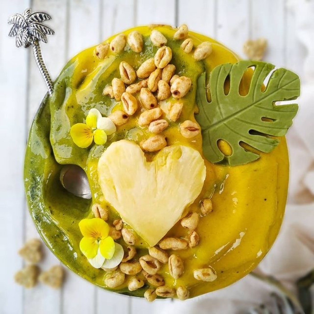 Tropical Matcha Fruit Smoothie