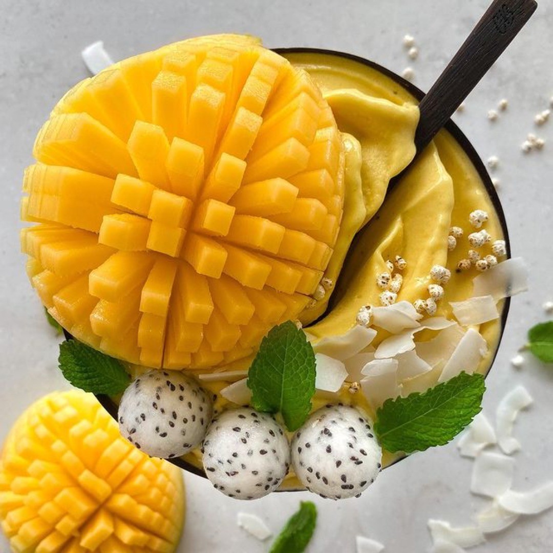 Tropical Frozen Fruit Smoothie