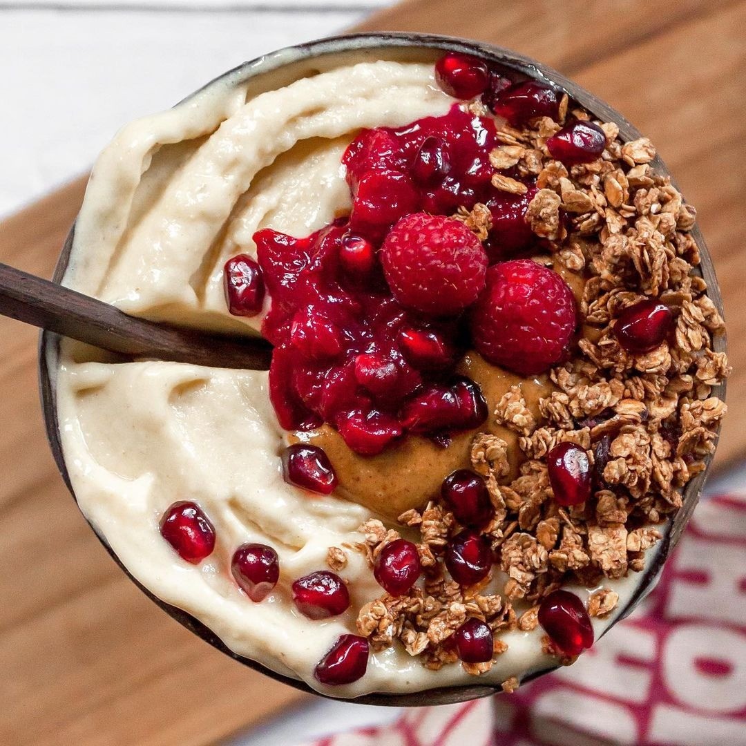 Banana Pineapple Smoothie Bowl