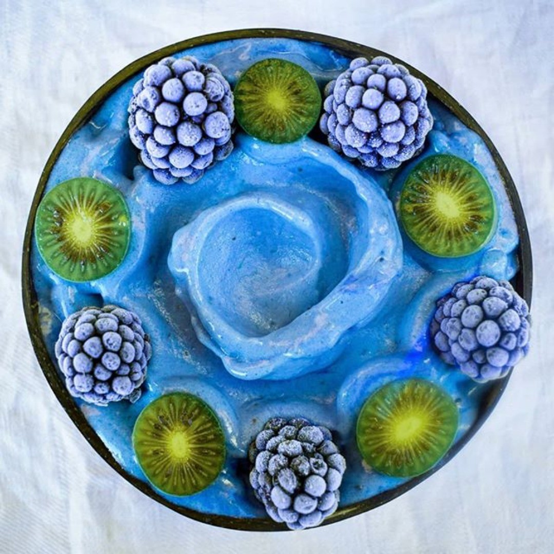 Blue Spirulina Fruit Smoothie