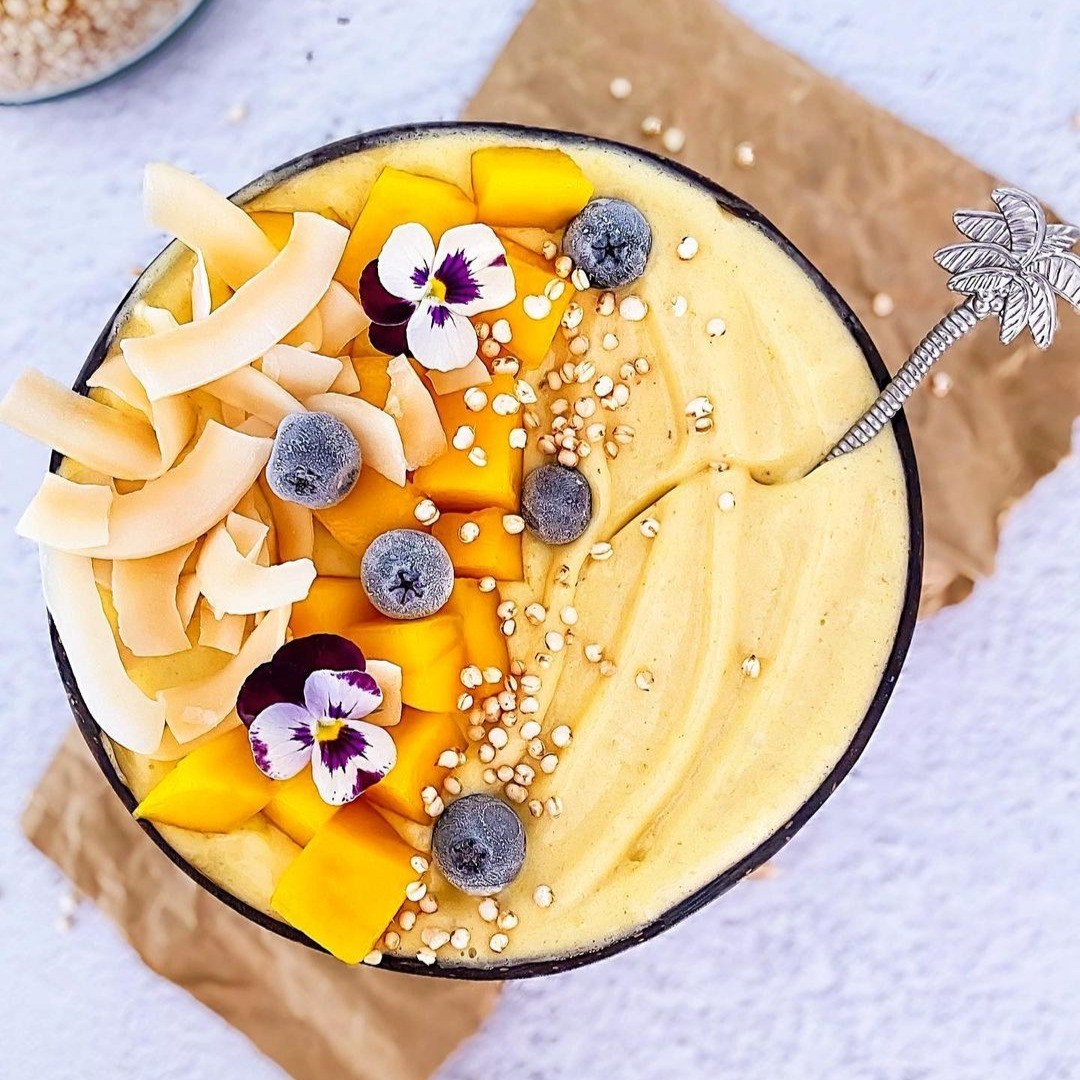 Banana Mango Turmeric Smoothie Bowl
