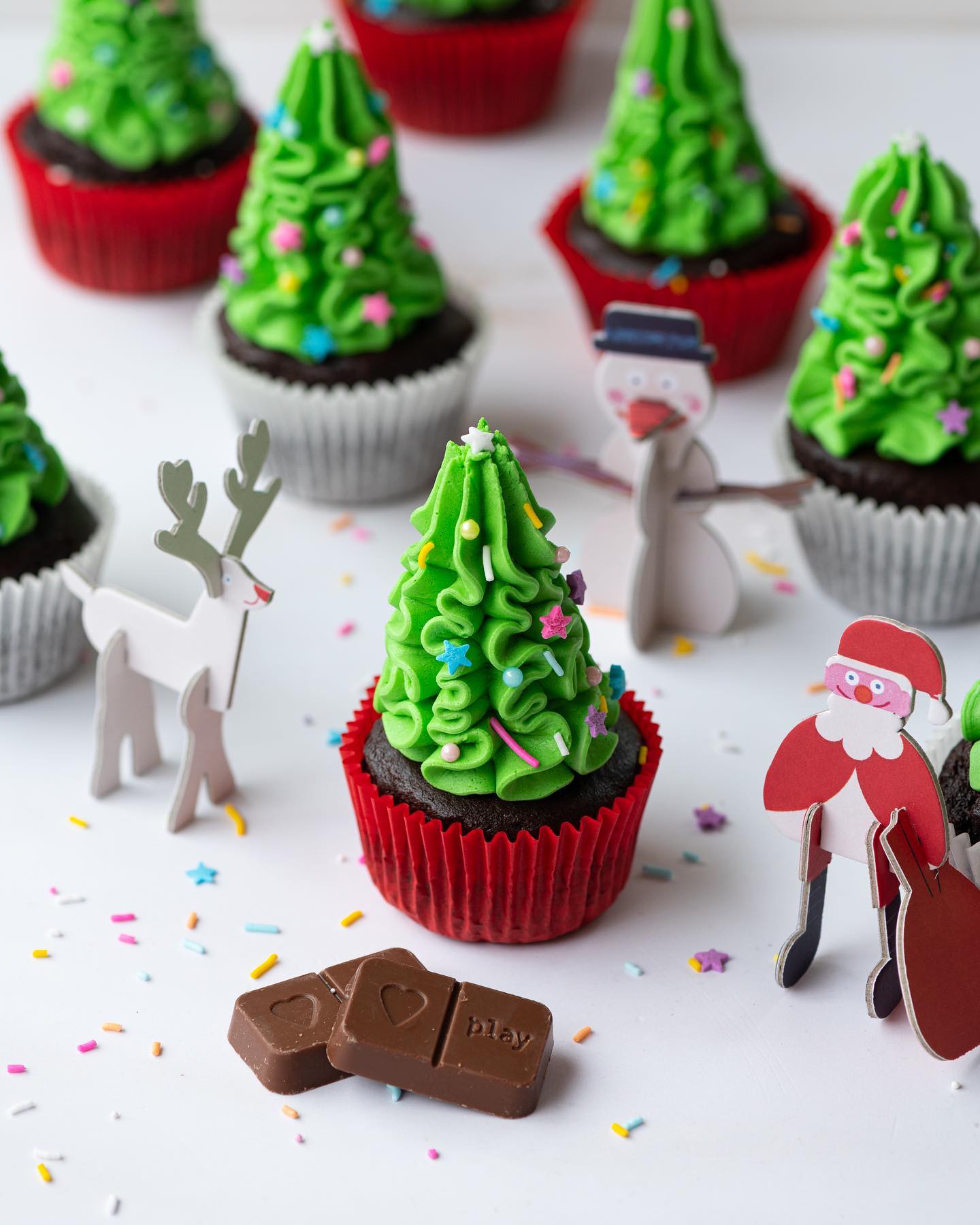 Chocolate Chip Christmas Tree Cupcakes